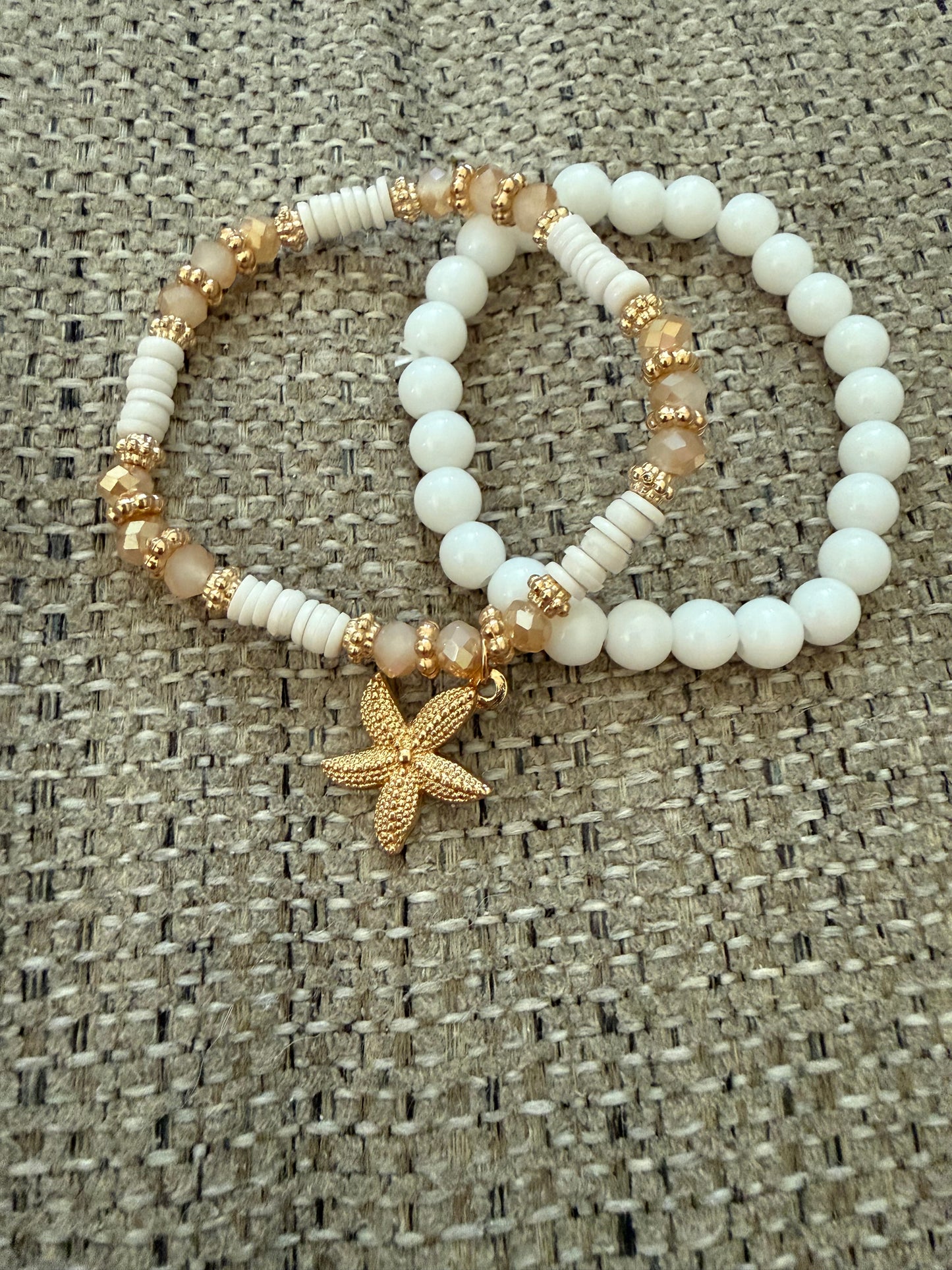 Snazzy Seashell w/ White Beaded Bracelets