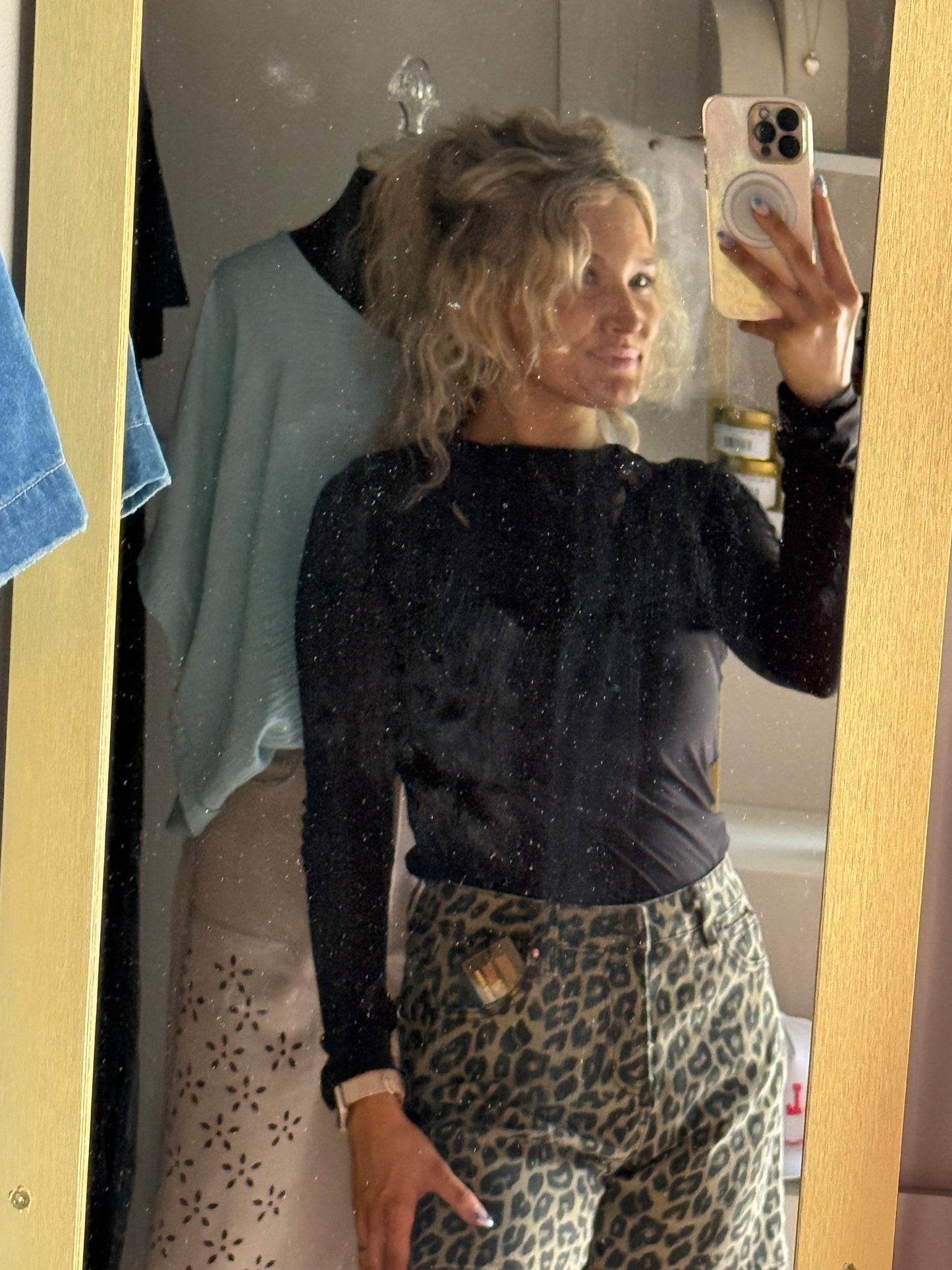Leopard Risen Mom Shorts